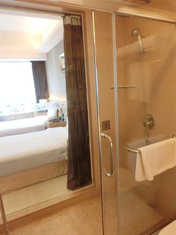 Guangzhou Bauhinia Hotel ภายนอก รูปภาพ
